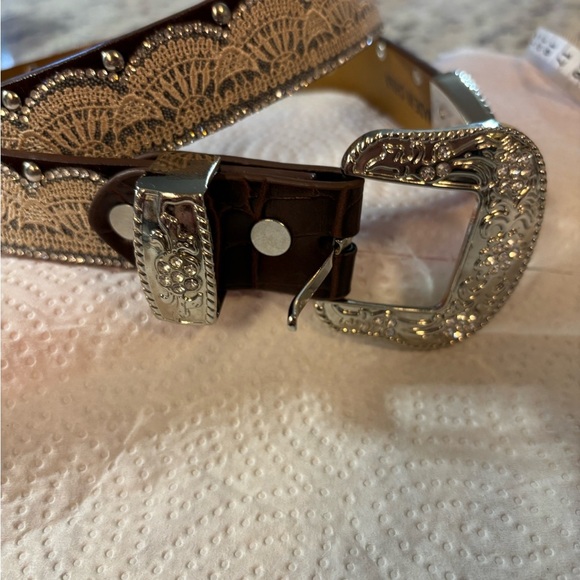 Cowgirl Angel Ranch youth ivory lace western wear leather belt size xl 14 16 - Picture 3 of 7